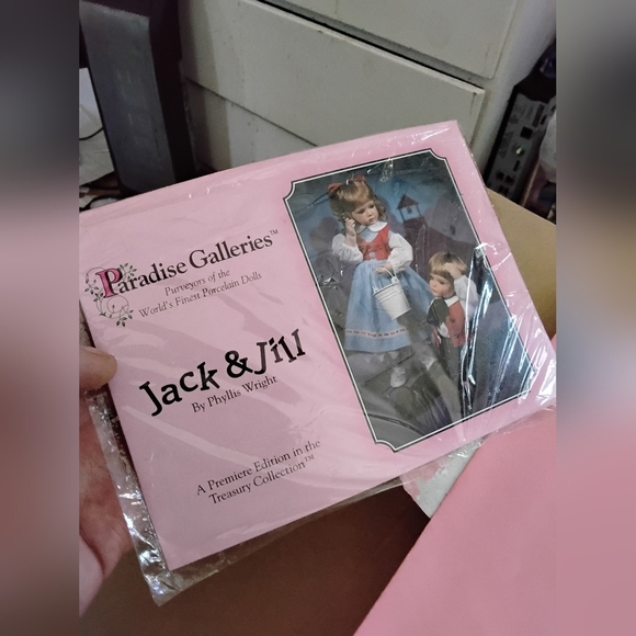 COPY - Vintage Treasury Collection Paradise Gallery Porcelain Dolls Jack And Ji… - Picture 4 of 6
